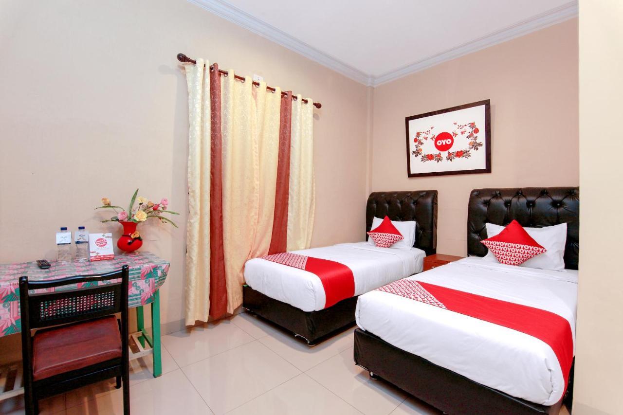 Oyo 799 Hotel Dieng Berastagi Eksteriør billede